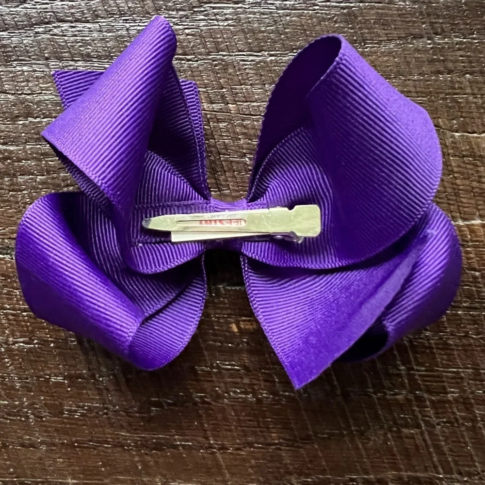 Grosgrain ribbon clip bow in purple